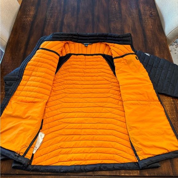 Men’s Eddie Bauer MicroTherm Down Winter Jacket in Large - Picture 2 of 5